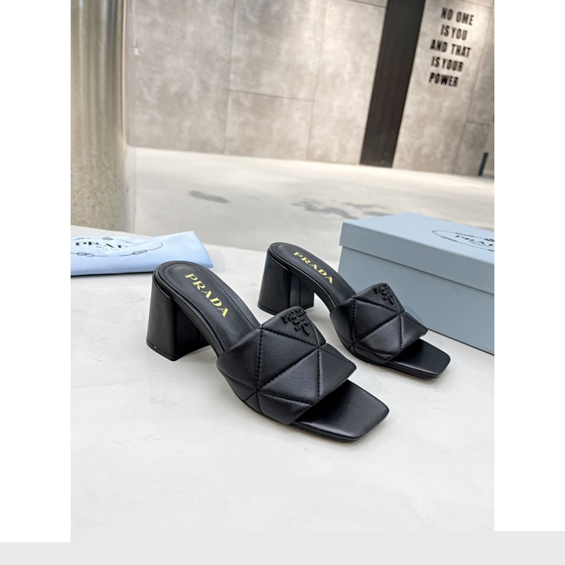 Pra*a slippers